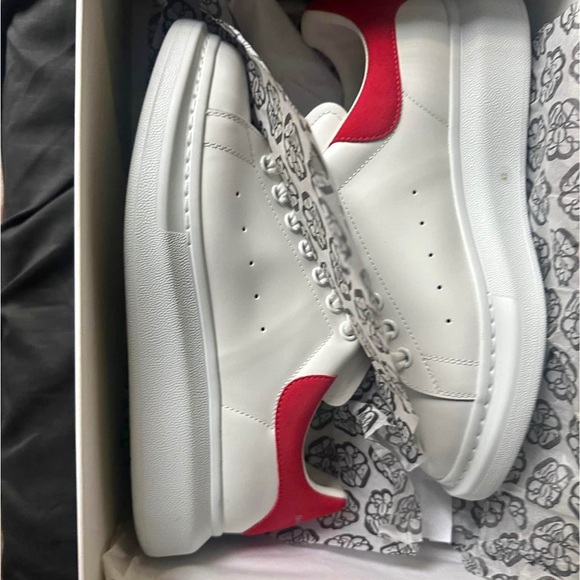 Alexander McQueen oversized sneakers - Picture 4 of 4